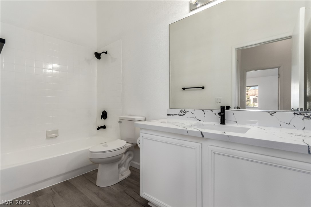 Photo 28 of 43, 2110 Los Feliz Street #2015