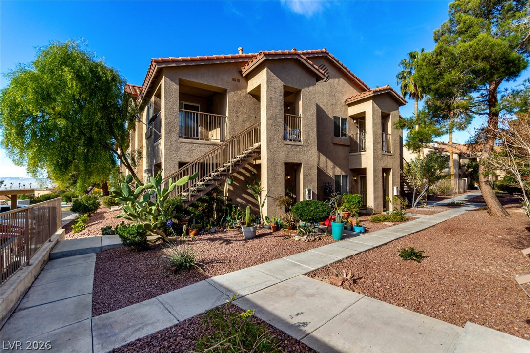 Photo 2 of 2110 Los Feliz Street #2015