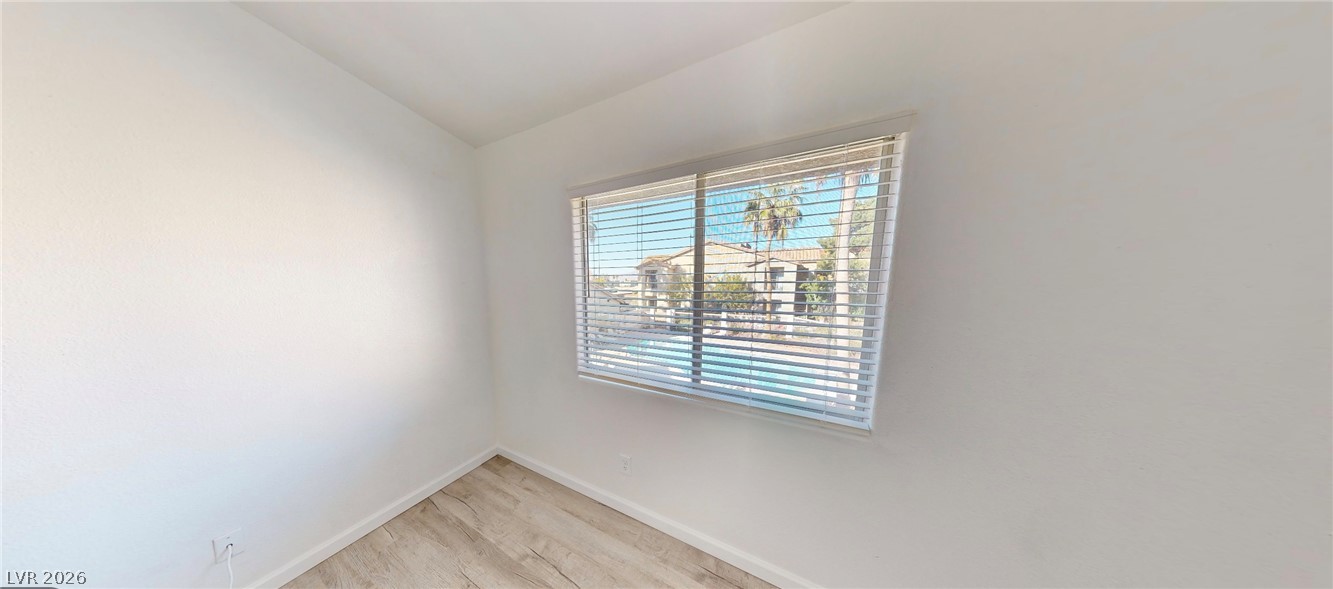 Photo 13 of 43, 2110 Los Feliz Street #2015