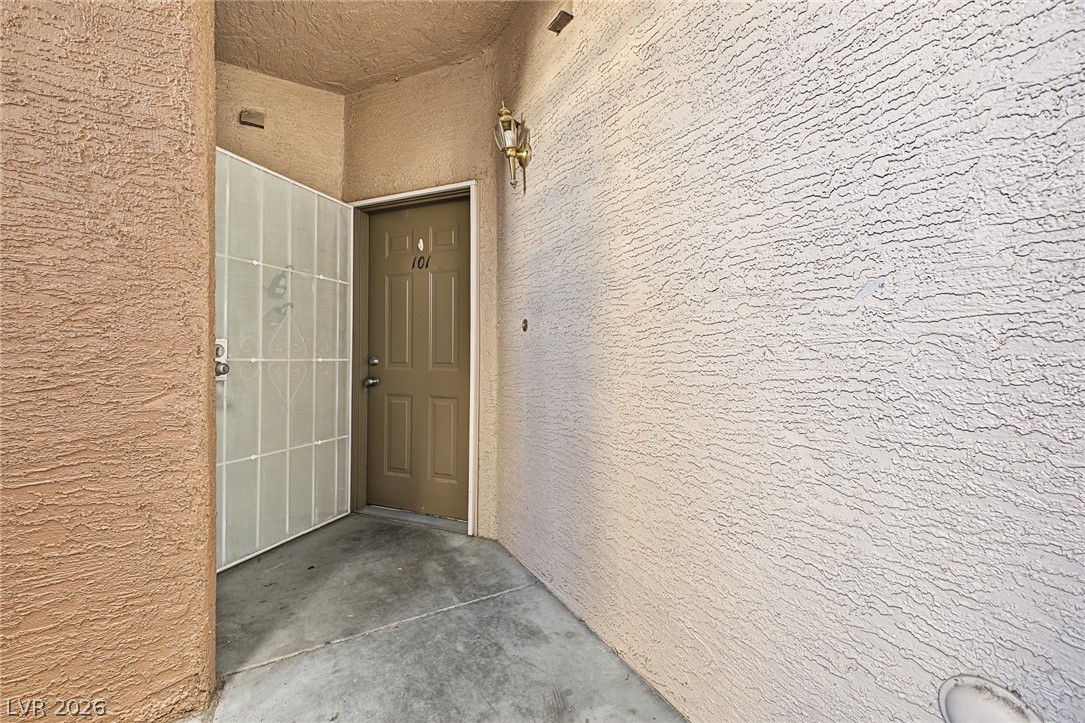 Photo 10 of 33, 6863 Tamarus Street #101