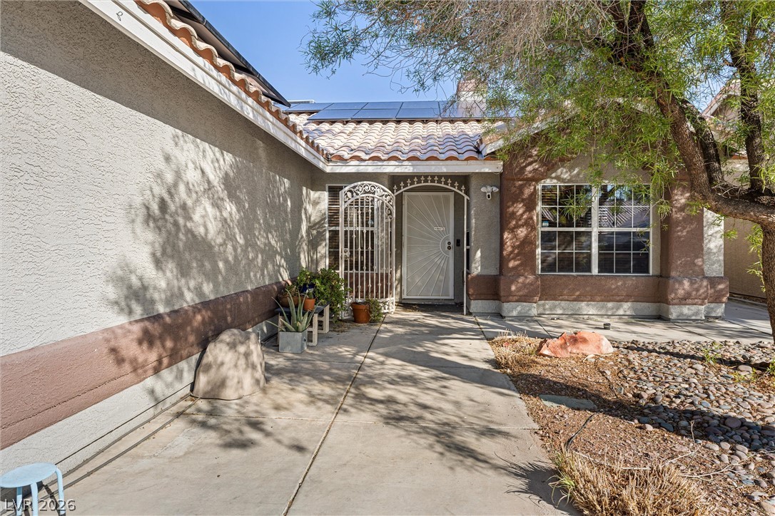 Photo 4 of 2116 Twisted Oak Avenue