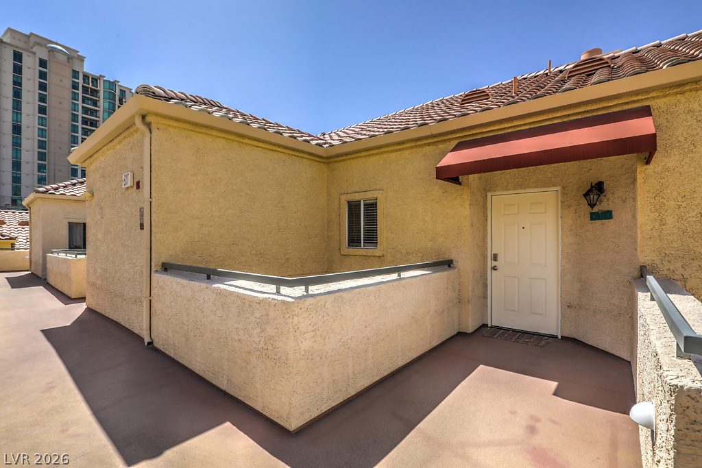Photo 3 of 260 E Flamingo Road #435