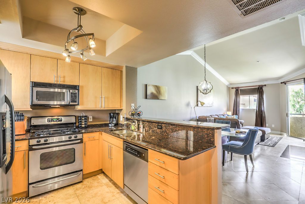 Photo 6 of 23, 260 E Flamingo Road #435