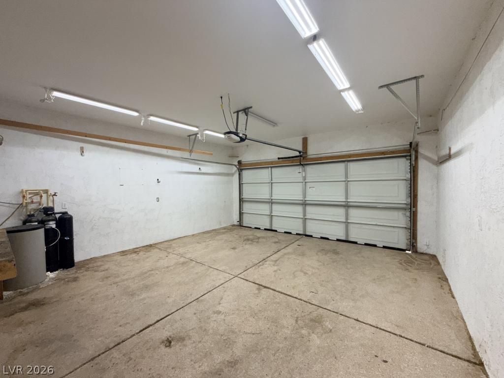 Photo 9 of 21, 6551 Glencove Avenue