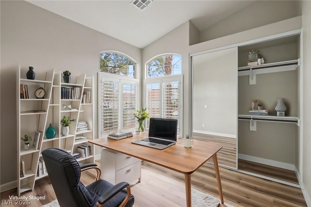 Photo 9 of 38, 3773 Point Sublime Street
