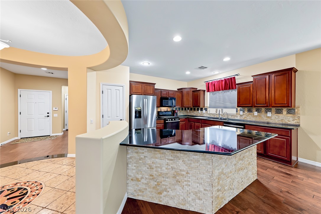 Photo 14 of 40, 2625 Bechamel Place