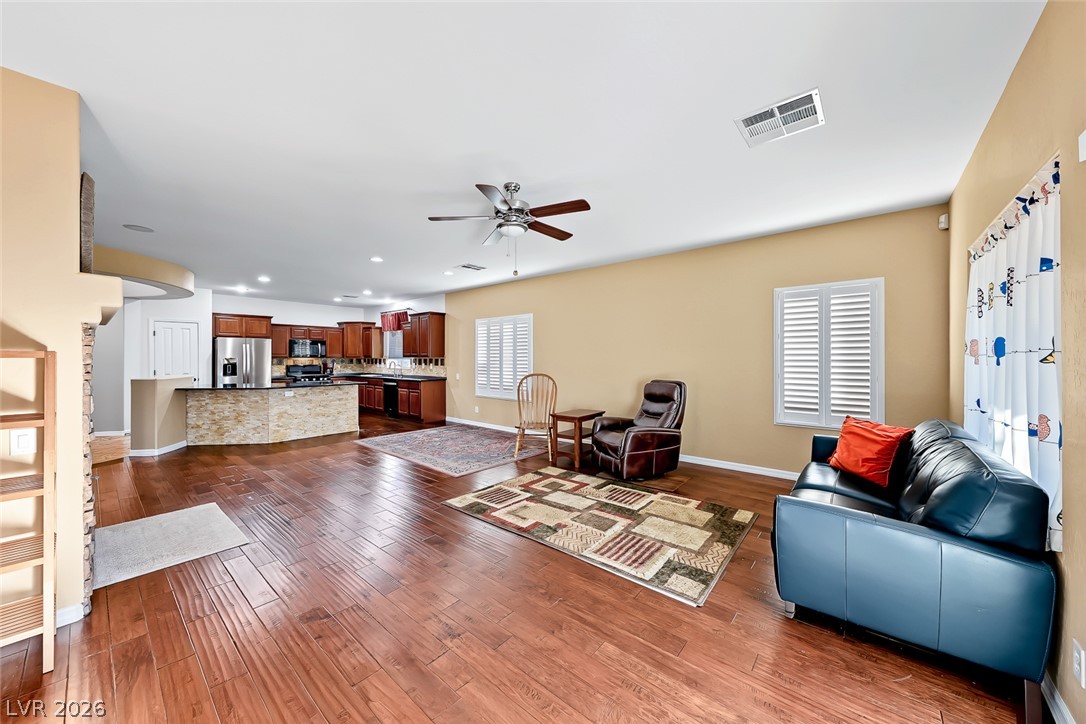 Photo 10 of 40, 2625 Bechamel Place