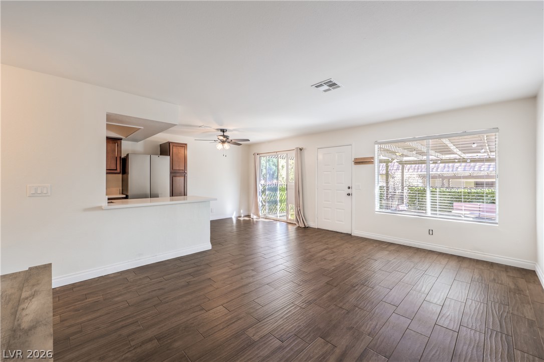 Photo 5 of 1826 Plum Court