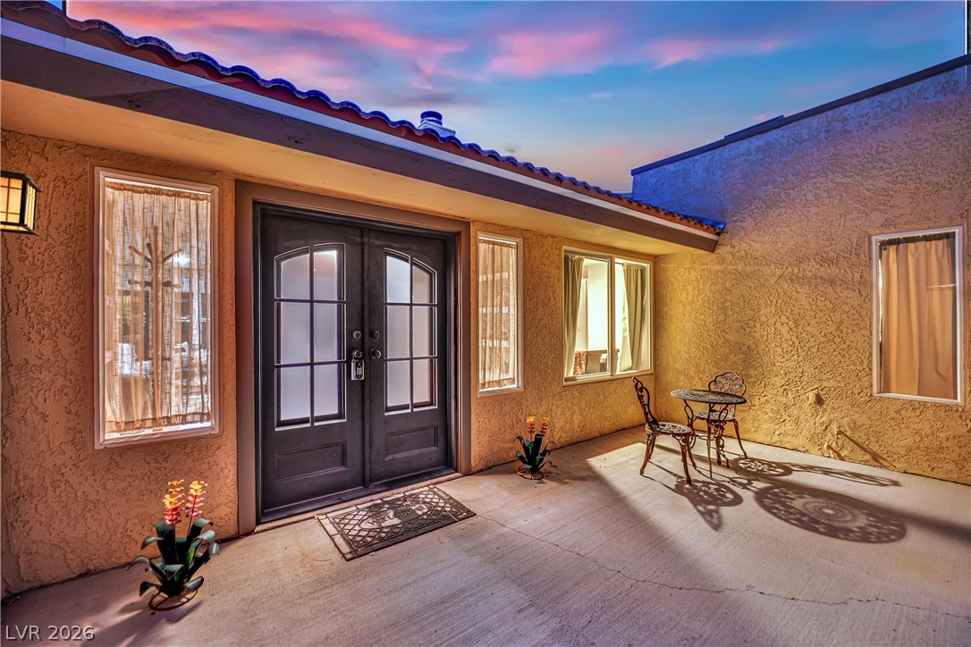 Photo 2 of 1027 Sidehill Way