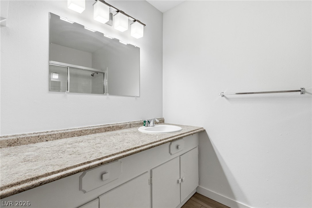 Photo 19 of 29, 208 Orland Street #10