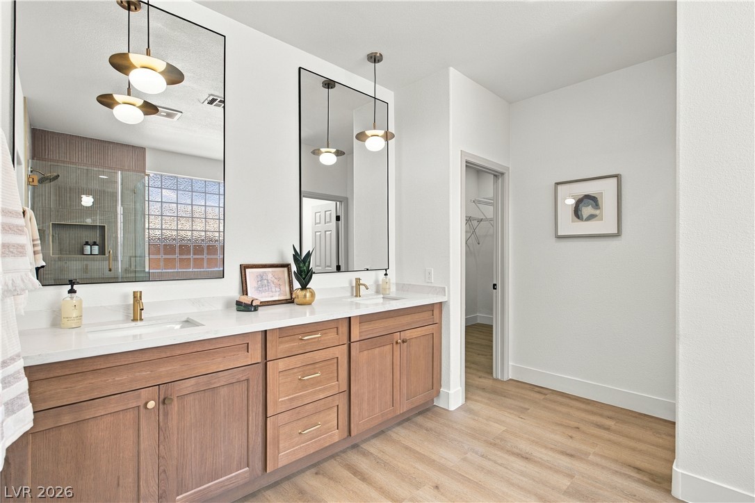 Photo 11 of 37, 8725 Butterchurn Avenue