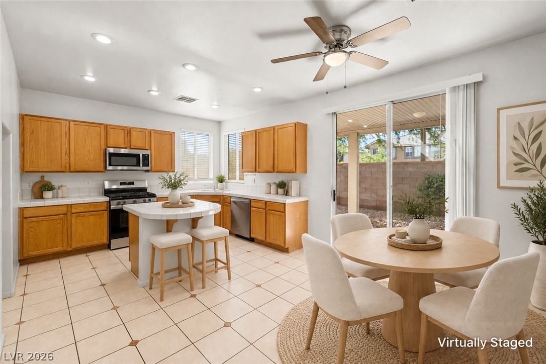 Photo 15 of 43, 10929 Esta Ponia Court