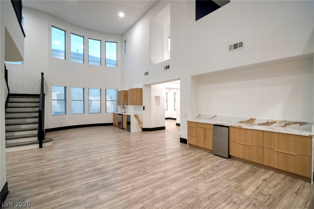 Photo 4 of 6128 Skokie Court