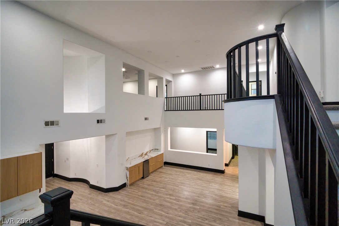 Photo 5 of 6128 Skokie Court