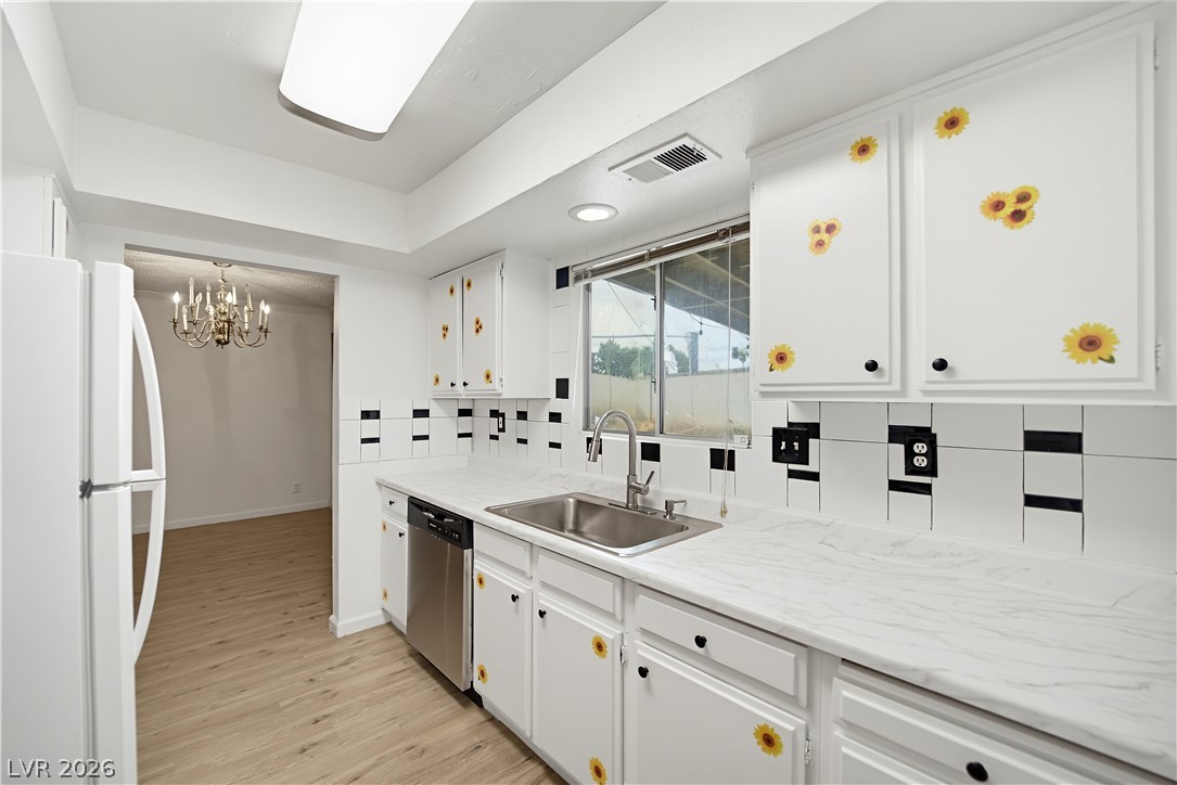 Photo 4 of 900 Coral Isle Way