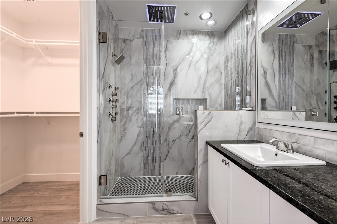 Photo 10 of 20, 2405 W Serene Avenue #717