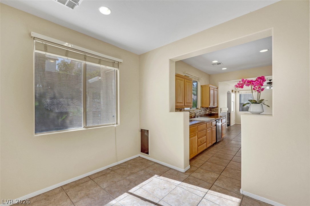 Photo 12 of 36, 2417 Allegretto Avenue