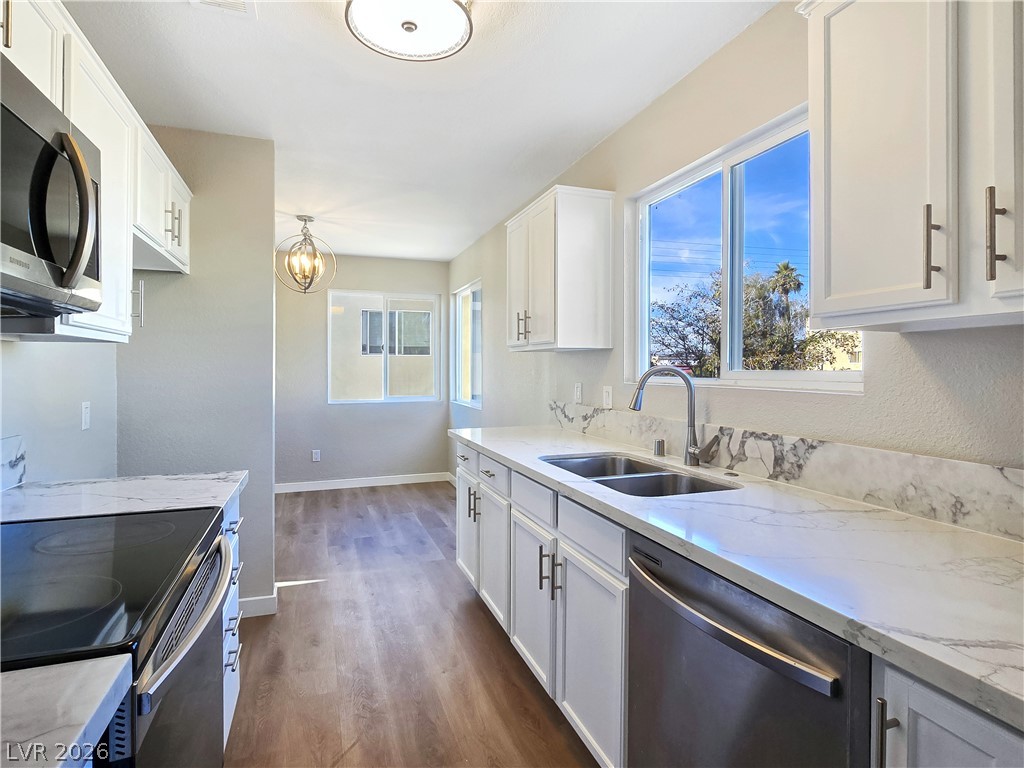 Photo 5 of 1812 N Decatur Boulevard #202