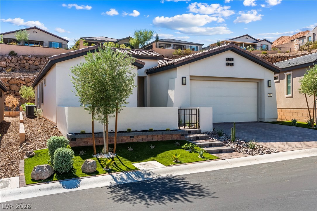 247 Sun Glaze Avenue, Henderson