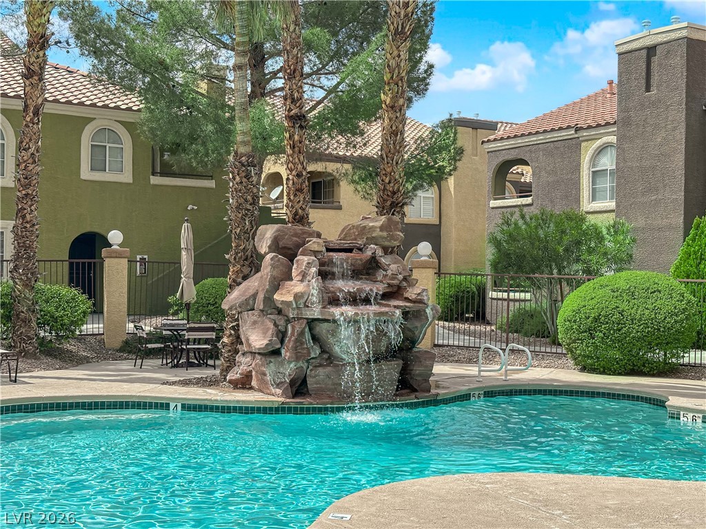 Photo 23 of 28, 7950 W Flamingo Road #1038