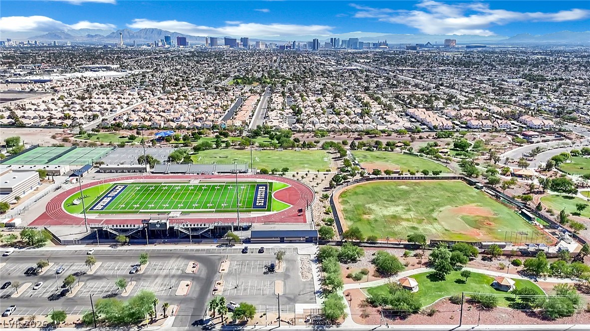 Photo 26 of 28, 7950 W Flamingo Road #1038