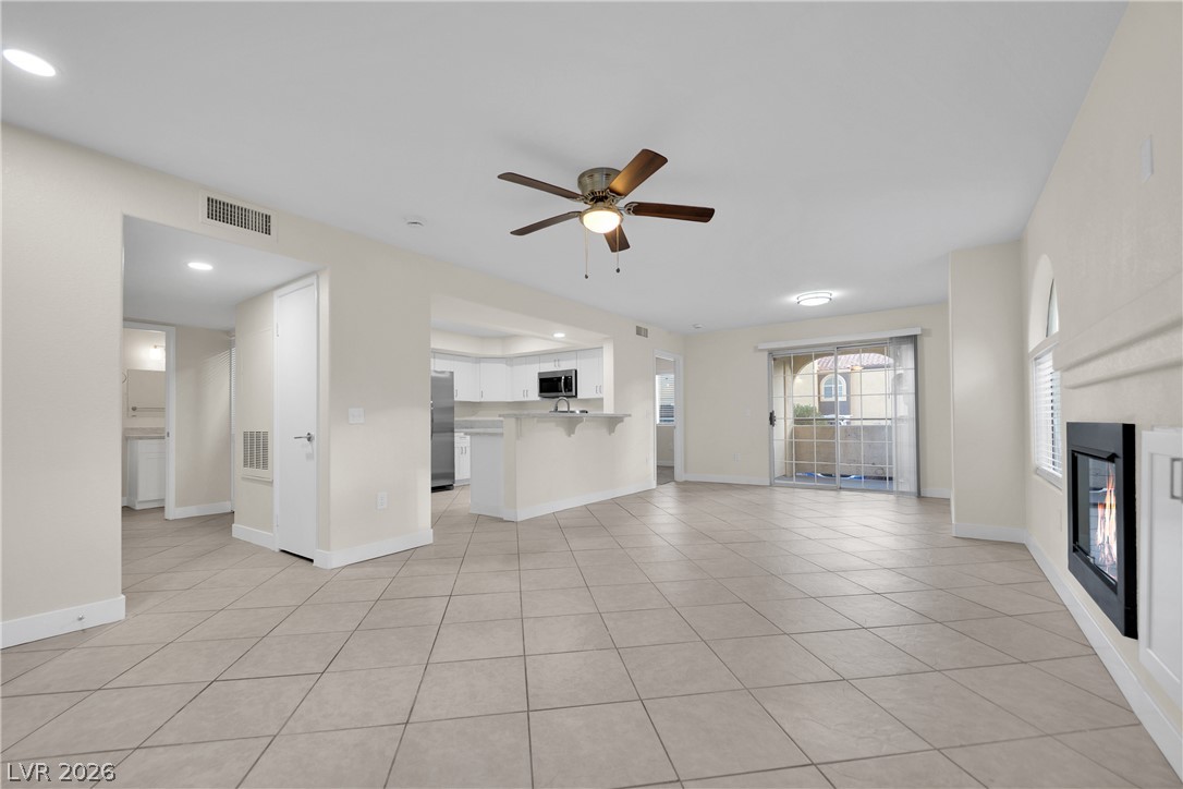 Photo 2 of 7950 W Flamingo Road #1038