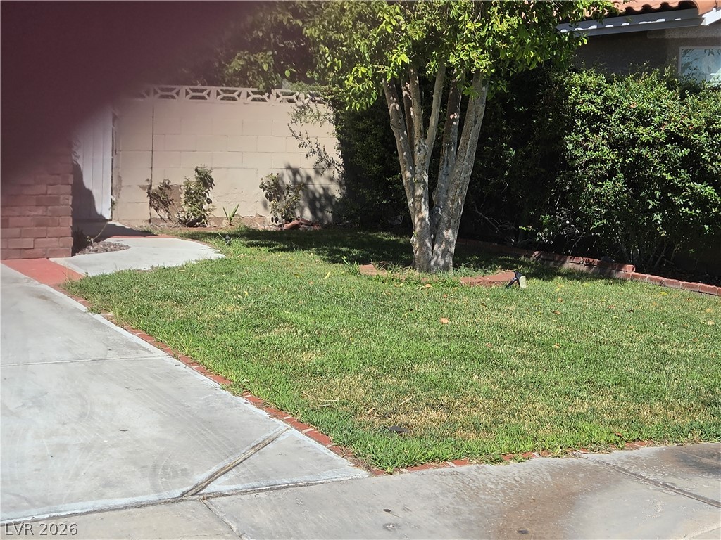 Photo 4 of 7757 Foredawn Drive