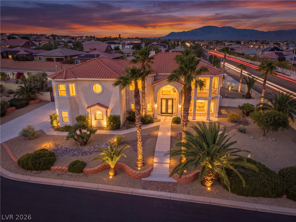 6695 N Grand Canyon Drive, Las Vegas