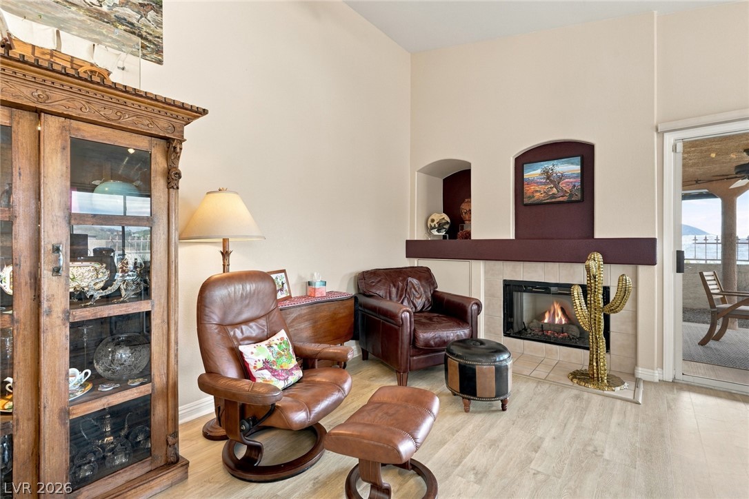 Photo 13 of 49, 1057 Armillaria Street
