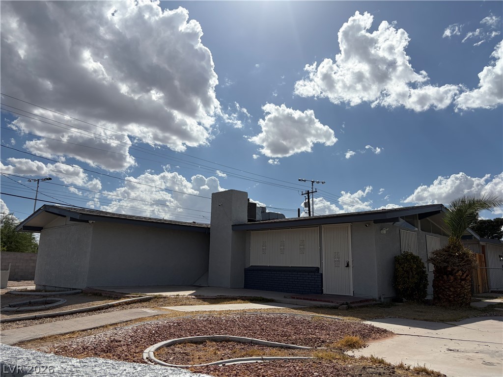 Photo 8 of 38, 5701 Evergreen Avenue