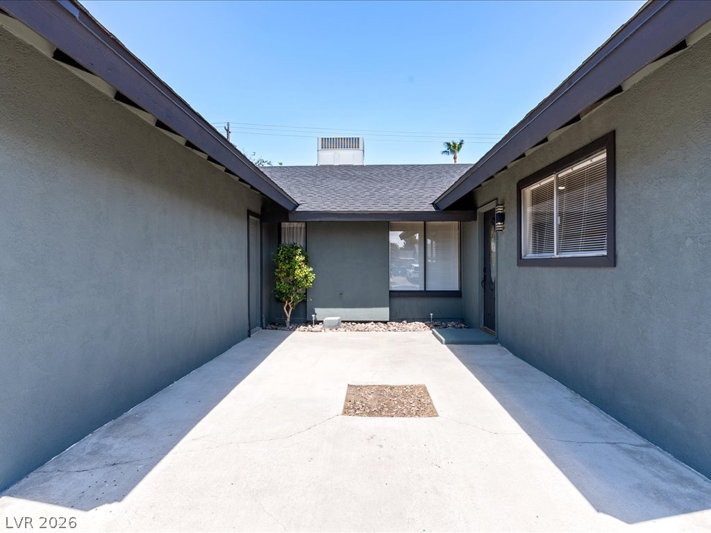 Photo 15 of 56, 5282 Stampa Avenue