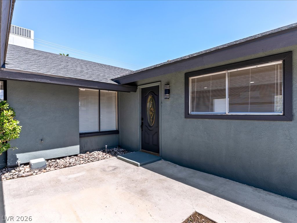 Photo 16 of 56, 5282 Stampa Avenue