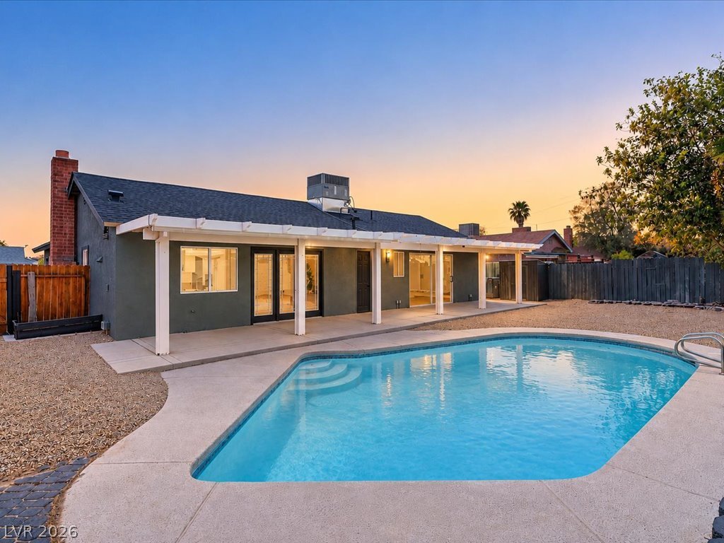 Photo 6 of 56, 5282 Stampa Avenue