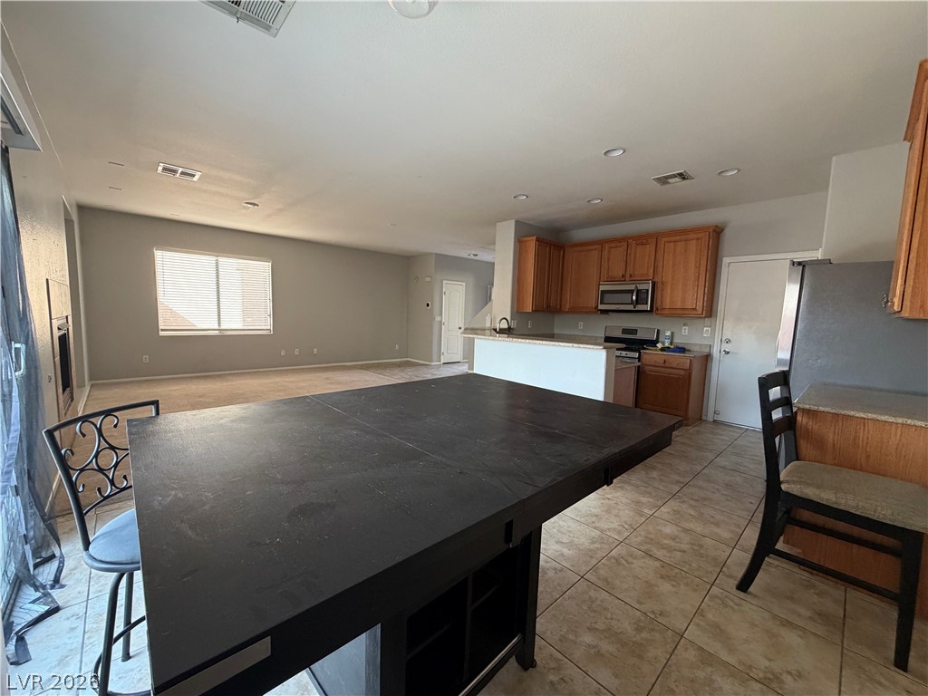 Photo 6 of 28, 4825 Bride Street