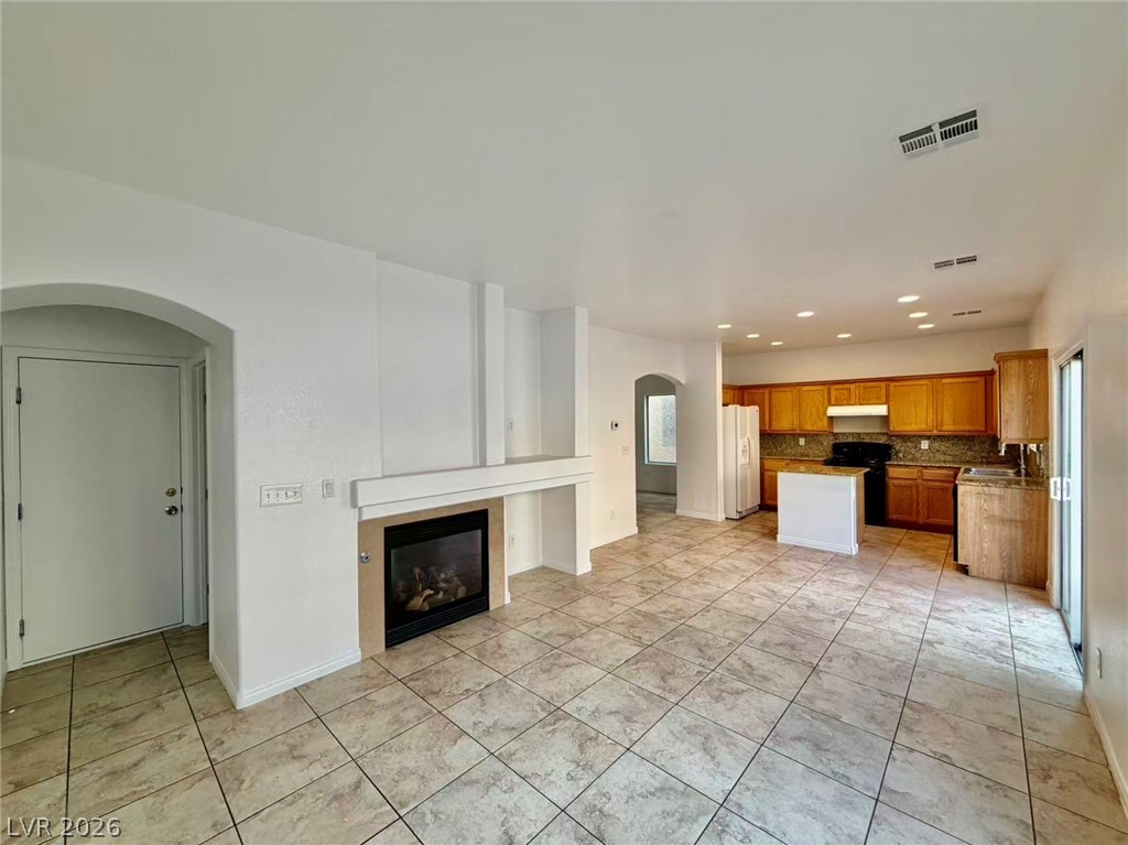 Photo 5 of 9360 Fitzwilliam Avenue