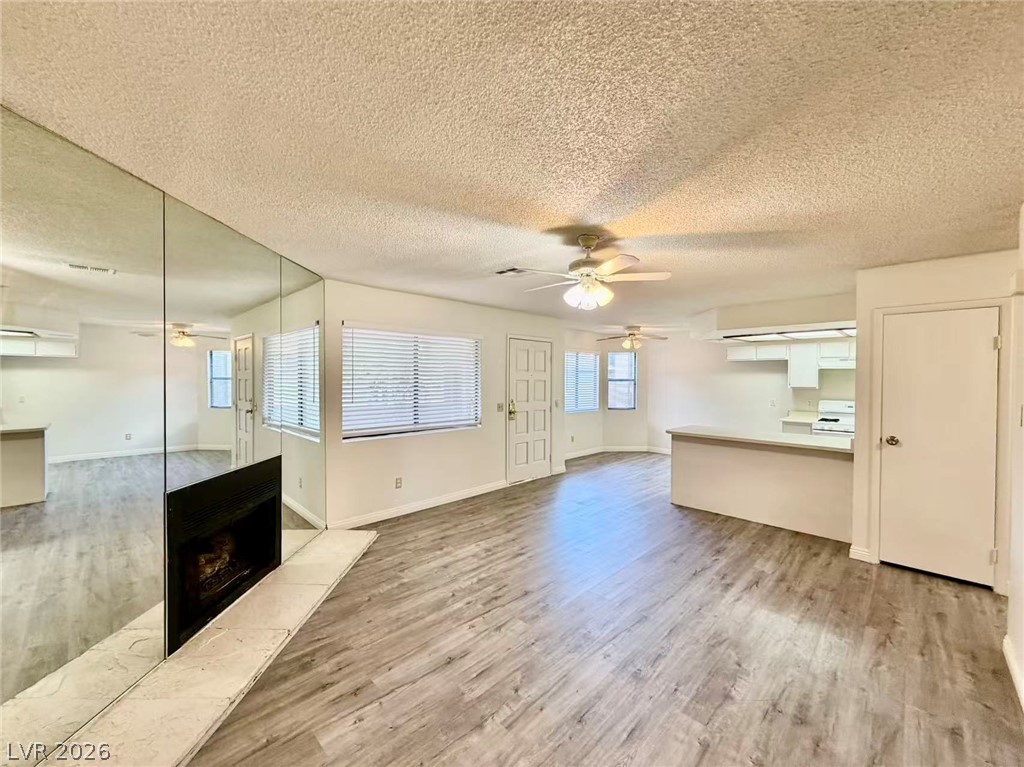 Photo 4 of 717 Rock Springs Drive #201
