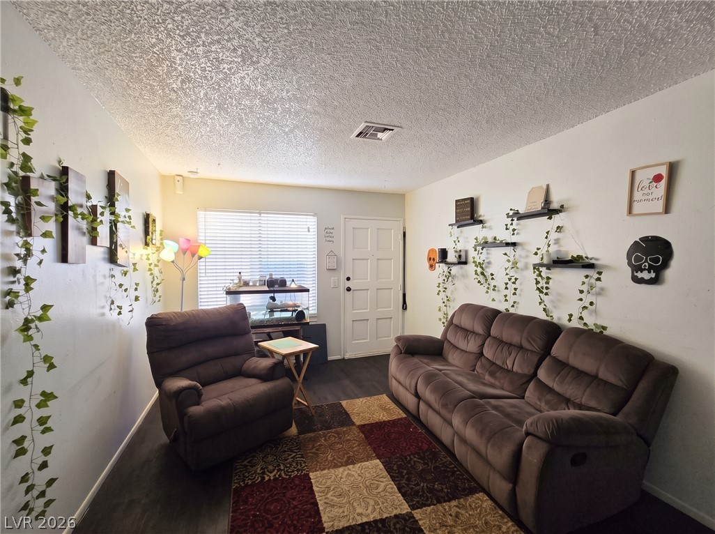 Photo 4 of 3934 Torsby Place