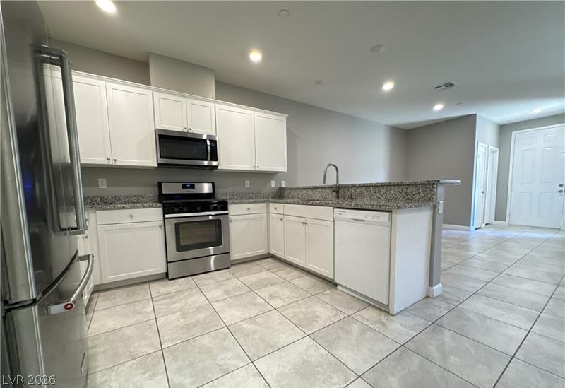 Photo 8 of 24, 3162 Arco Avenue