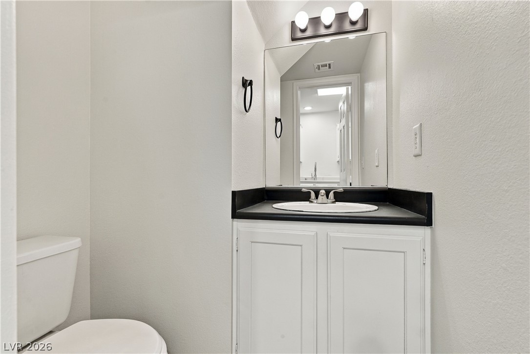 Photo 9 of 27, 690 Corte Madera Avenue
