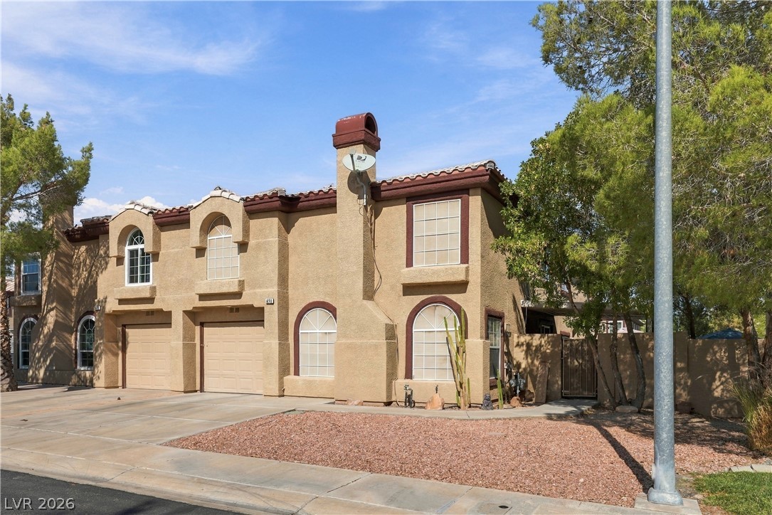 690 Corte Madera Avenue, Henderson