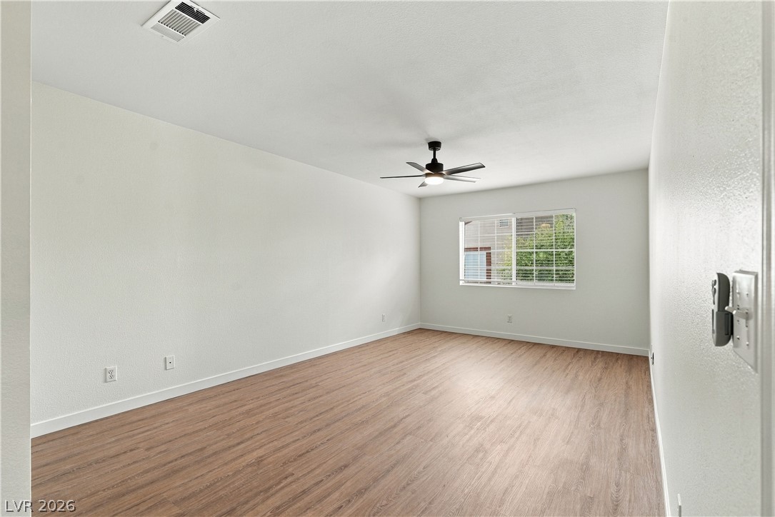 Photo 12 of 27, 690 Corte Madera Avenue