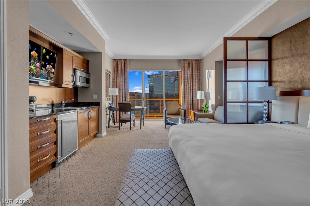Photo 12 of 45, 135 E Harmon Avenue #3417