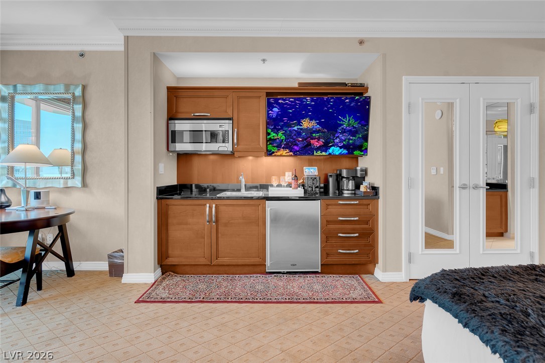 Photo 25 of 44, 145 E Harmon Avenue #2215