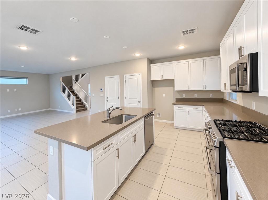 Photo 7 of 23, 516 Founders Creek Avenue