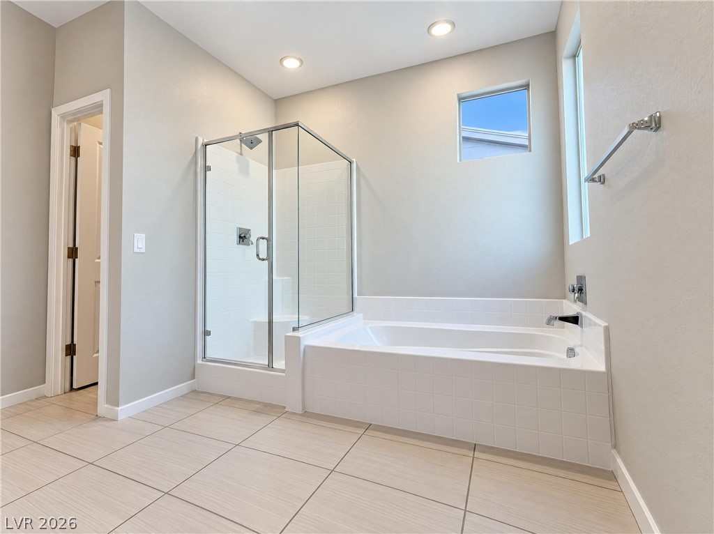 Photo 11 of 23, 516 Founders Creek Avenue