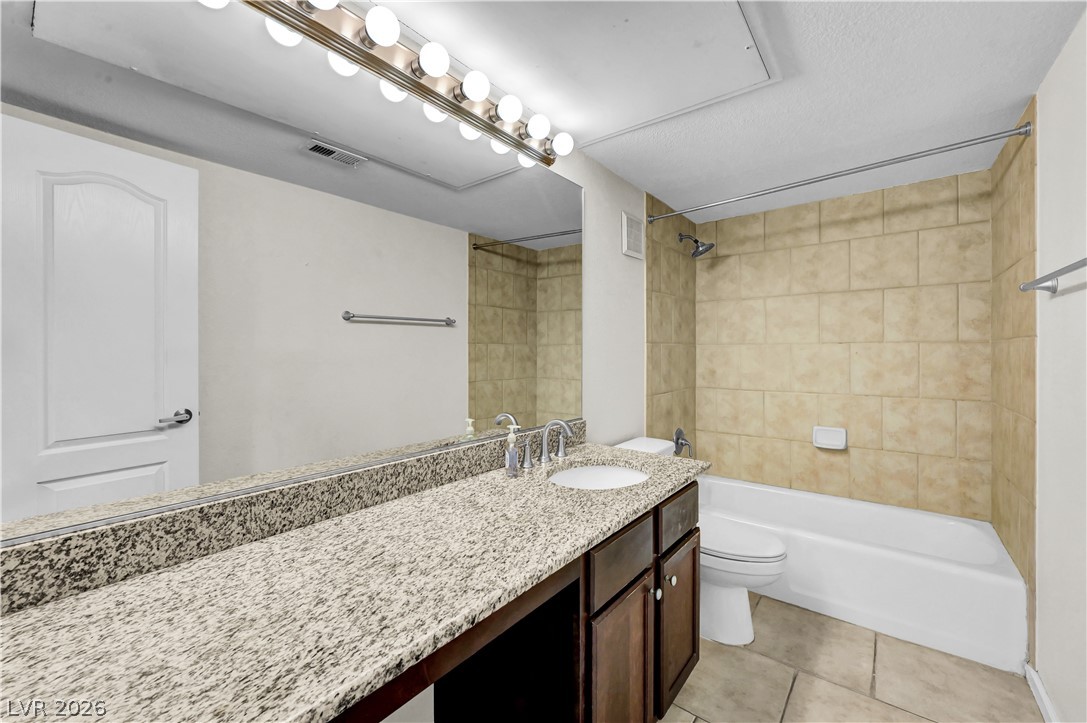 Photo 16 of 21, 2867 Geary Place #3004