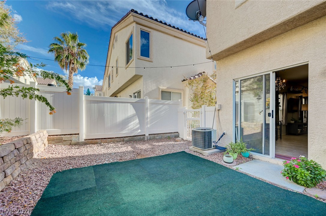 Photo 9 of 39, 2552 Land Rush Drive