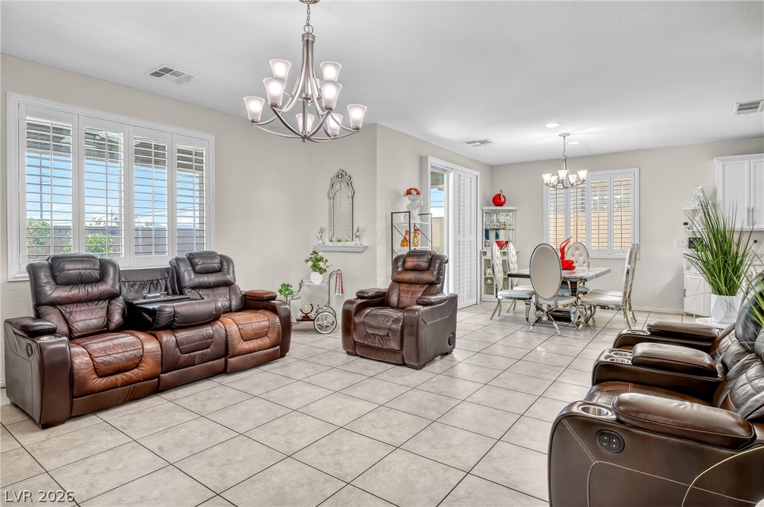 Photo 8 of 28, 9186 Reinberg Street