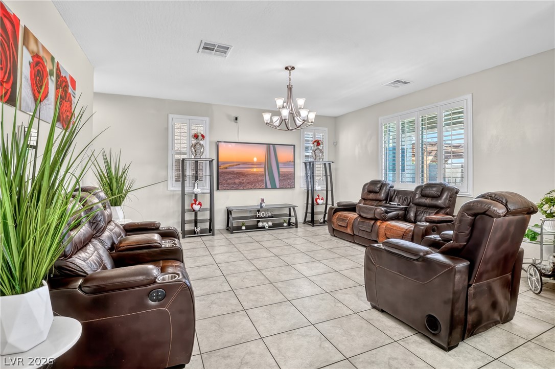Photo 9 of 28, 9186 Reinberg Street