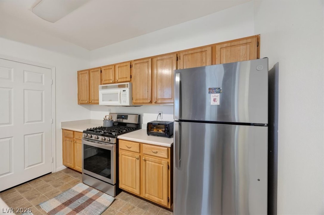 Photo 20 of 29, 8555 W Russell Road #2108